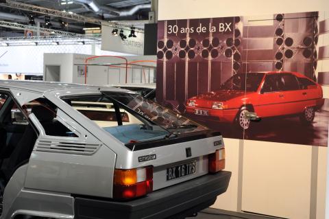 stand_citroen_heritage_a_retromobile_2012_0.jpg